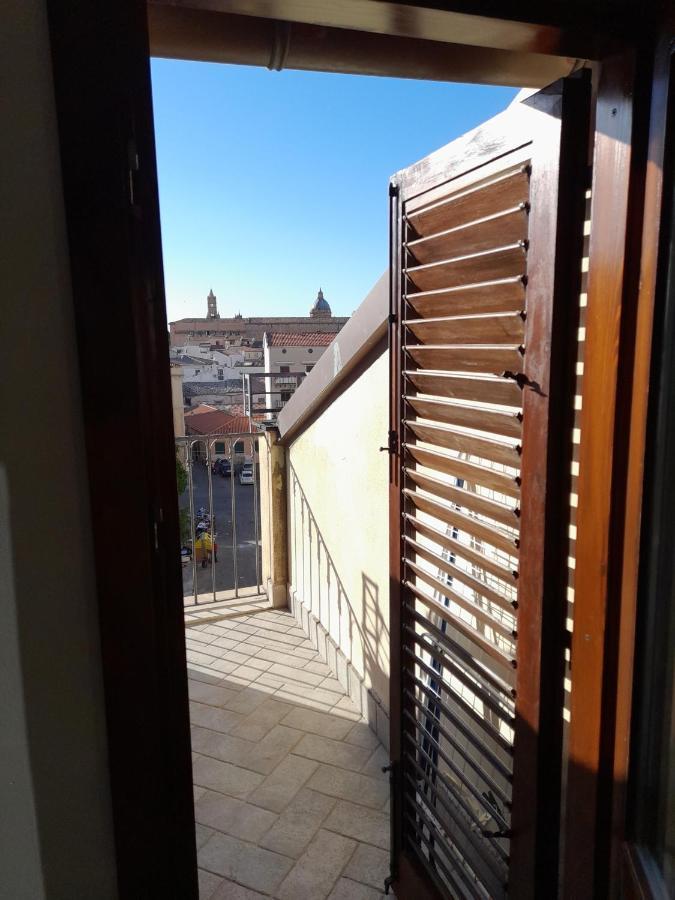 Terrace With View Attic In Old Town Ballarhome Palermo Exterior foto